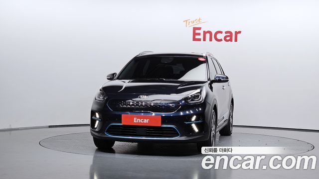 Kia Niro Noblesse — пробег 166 589 км — фото 3 из 5