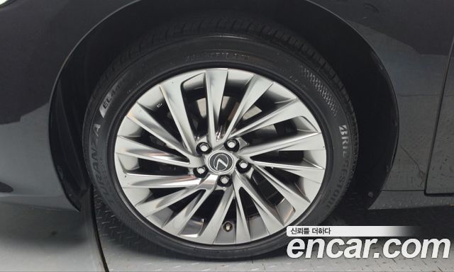 Lexus ES Executive — пробег 57 131 км — фото 5 из 5