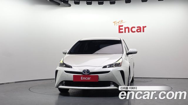 Toyota Prius из Кореи Encar