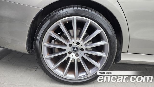 Mercedes-Benz E-Class E350 4MATIC AMG Line — пробег 80 363 км — фото 5 из 5