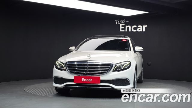 Mercedes-Benz E-Class E300 4MATIC Exclusive — пробег 179 118 км — фото 3 из 5
