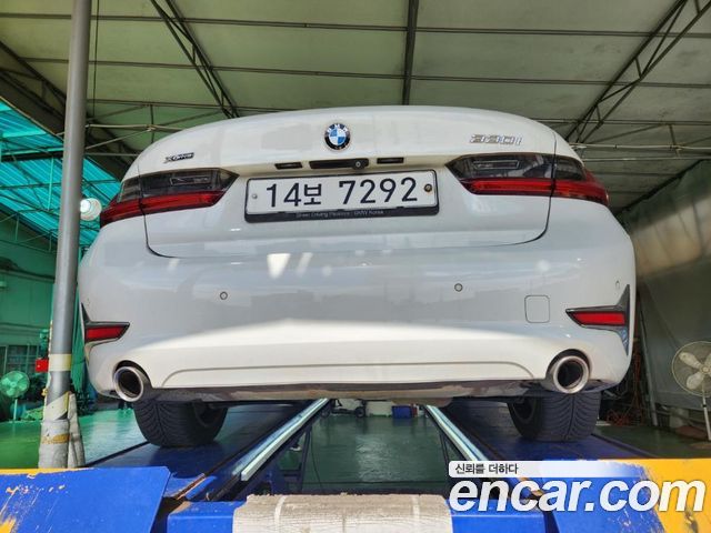 BMW 3-Series из Кореи Encar