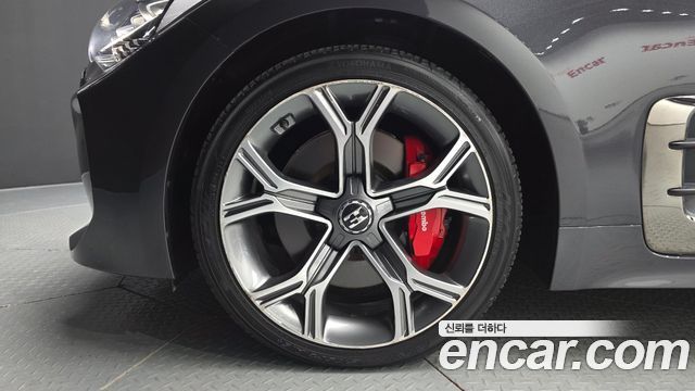 Kia Stinger 2.0 Turbo AWD Platinum — пробег 93 341 км — фото 5 из 5