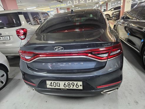 Hyundai Grandeur Exclusive Special — пробег 153 199 км — фото 4 из 5