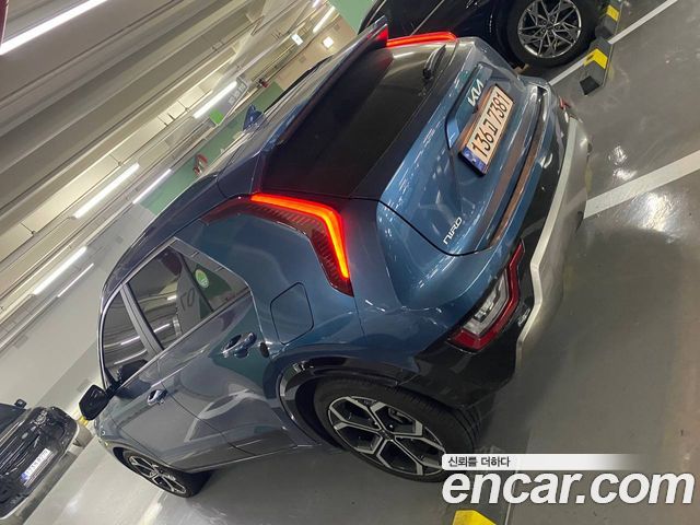 Kia Niro Signature — пробег 37 400 км — фото 4 из 5