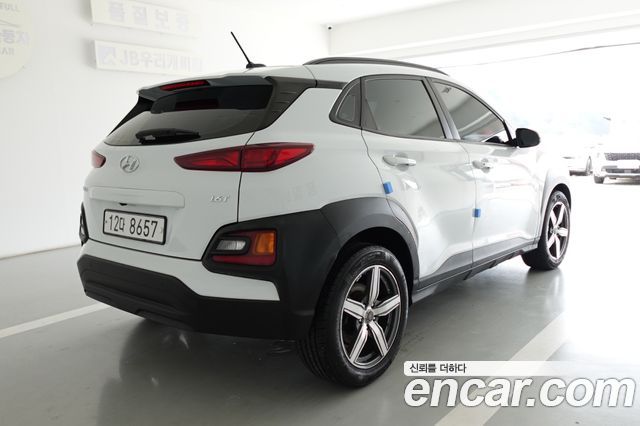 Hyundai Kona из Кореи Encar