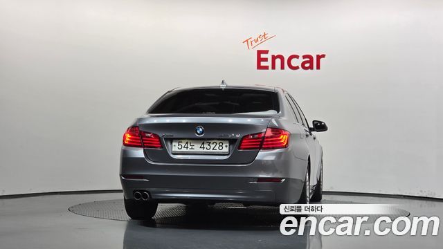BMW 5-Series 520d xDrive — пробег 216 695 км — фото 4 из 5
