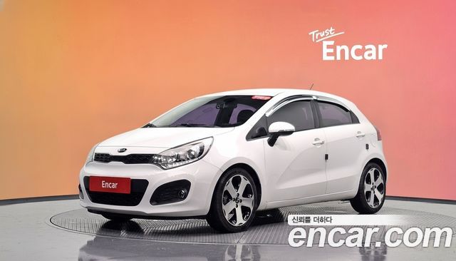 Kia pride 1.6 GDI Hatchback Prestige — пробег 99 185 км — фото 1 из 5