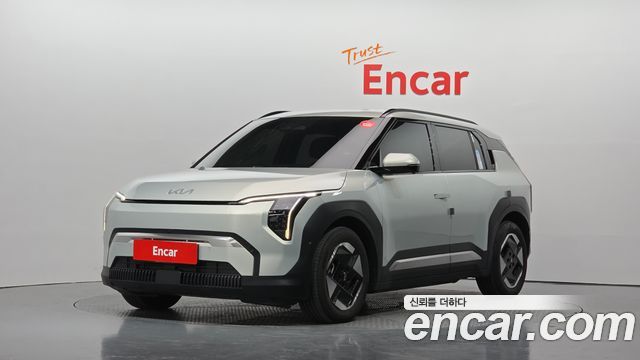 Kia EV3 Long Range 2WD Earth — пробег 82 951 км — фото 1 из 5