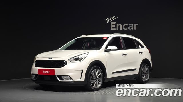 Kia Niro Noblesse — пробег 215 549 км — фото 1 из 5