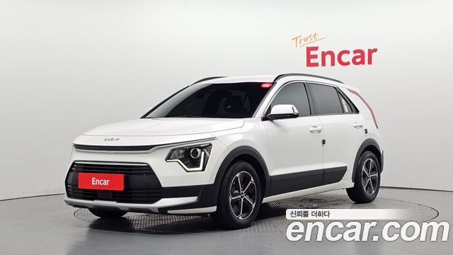 Kia Niro Prestige — пробег 86 590 км — фото 1 из 5