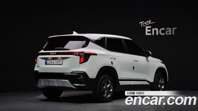 Kia Seltos из Кореи Encar