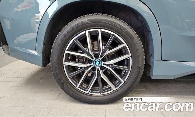 BMW iX1 из Кореи Encar