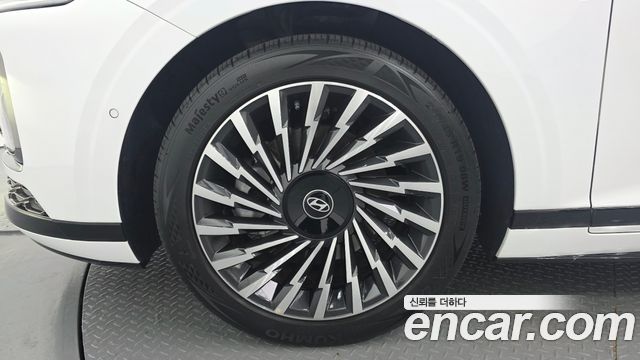 Hyundai Grandeur 2,5 Gasoline 2WD Calligraphy — пробег 14 571 км — фото 5 из 5