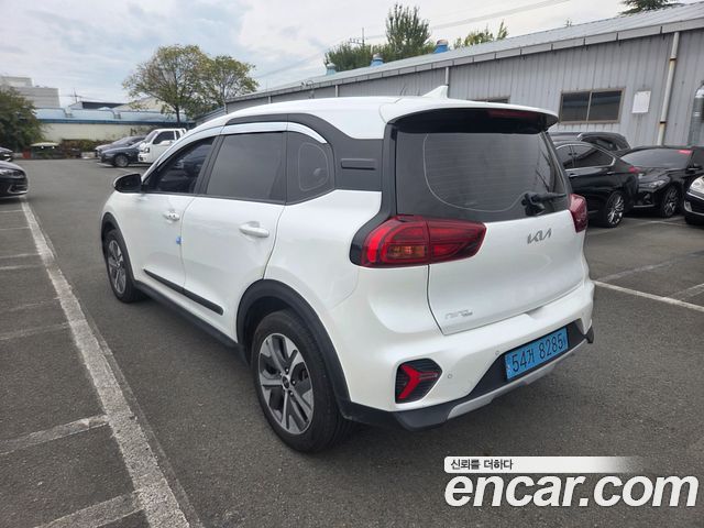 Kia Niro Air (Taxi Trim) — пробег 254 895 км — фото 5 из 5