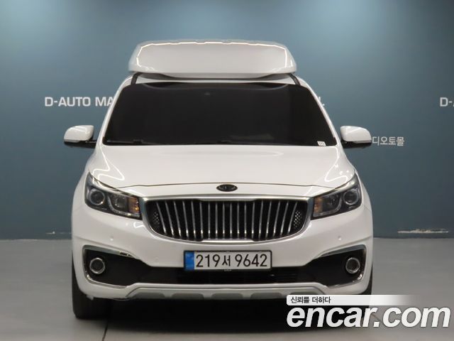 Kia Carnival 9-seater Hi-Limousine Noblesse — пробег 116 126 км — фото 3 из 5