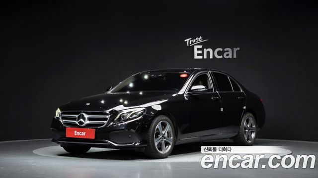 Mercedes-Benz E-Class E300 4MATIC Avnatgarde — пробег 115 033 км — фото 1 из 5