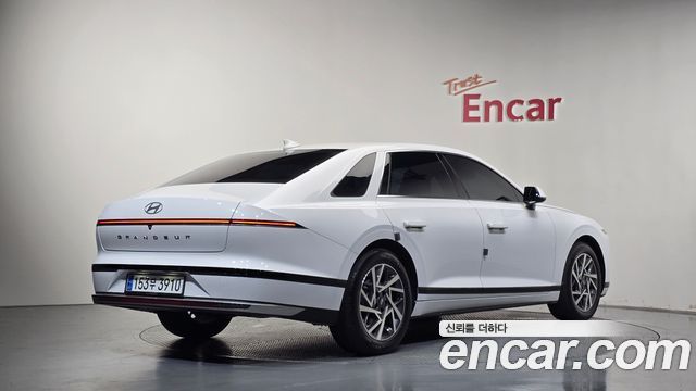 Hyundai Grandeur 2,5 Gasoline 2WD Premium — пробег 17 014 км — фото 2 из 5