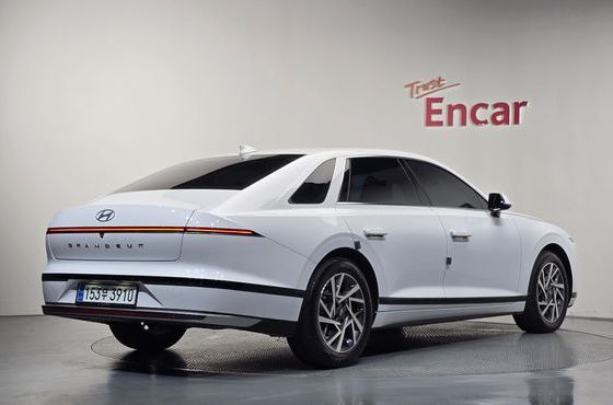 Hyundai Grandeur 2,5 Gasoline 2WD Premium — пробег 17 014 км — фото 2 из 5