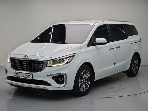 Kia Carnival 9-Seater Luxury — пробег 223 923 км — фото 1 из 5