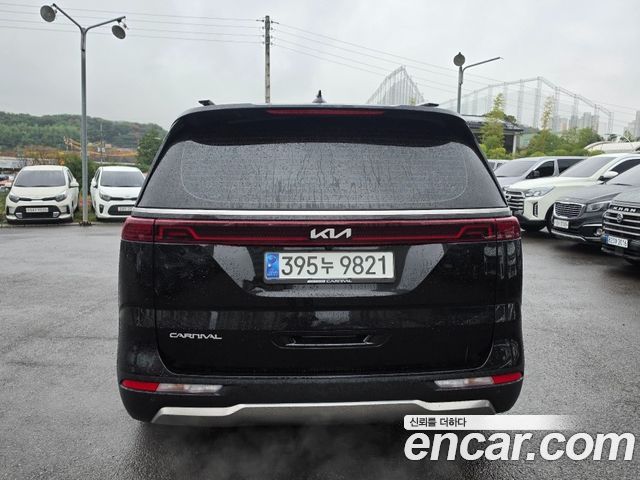 Kia Carnival Gasoline 7-Seater Signature — пробег 37 412 км — фото 4 из 5