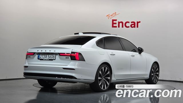 Volvo S90 B5 Ultra Dark — пробег 8 898 км — фото 2 из 5