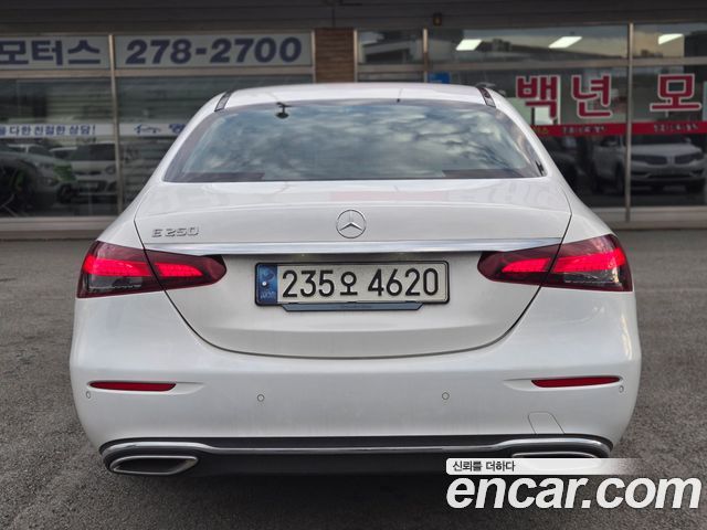Mercedes-Benz E-Class из Кореи Encar
