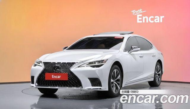 Lexus LS 3.5 Supreme AWD — пробег 48 127 км — фото 1 из 5