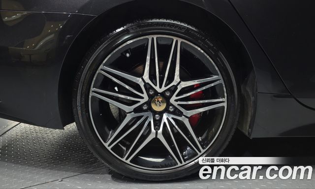 Kia Stinger 3.3 GT AWD — пробег 97 656 км — фото 5 из 5