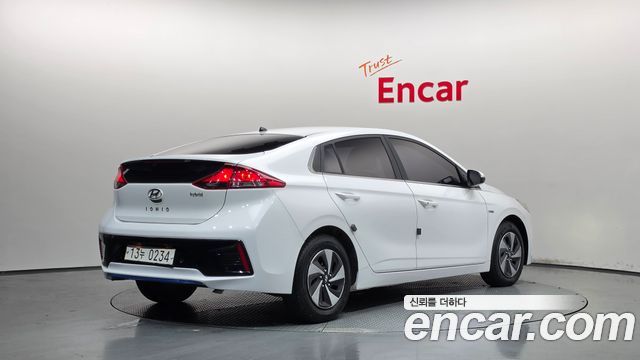 Hyundai Ioniq из Кореи Encar