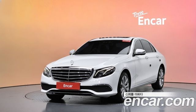Mercedes-Benz E-Class E300 4MATIC Exclusive — пробег 151 436 км — фото 1 из 5