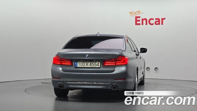 BMW 5-Series 530i Luxury Plus — пробег 167 657 км — фото 4 из 5