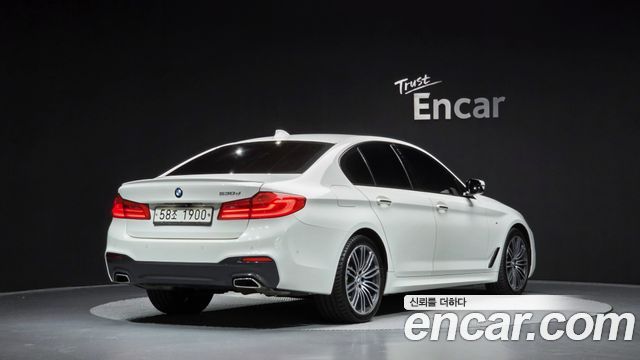 BMW 5-Series 530d M Sport Package — пробег 216 914 км — фото 2 из 5