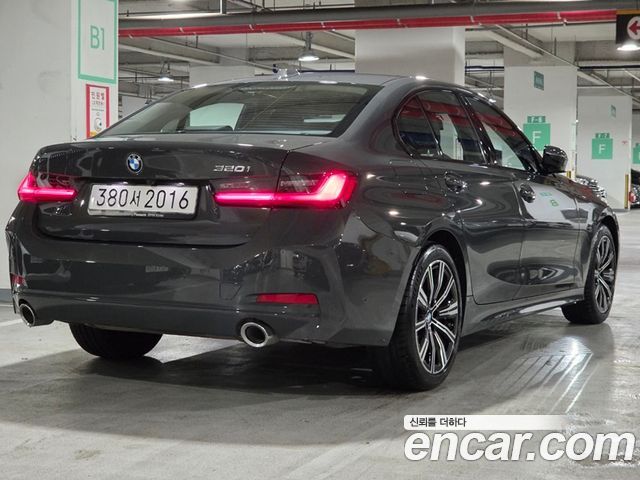 BMW 3-Series из Кореи Encar