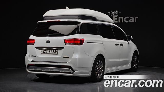 Kia Carnival из Кореи Encar