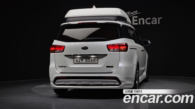 Kia Carnival из Кореи Encar