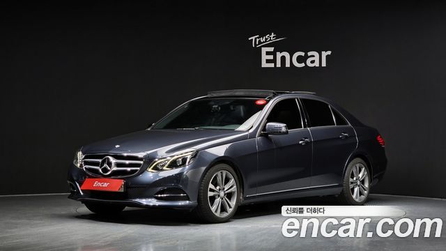 Mercedes-Benz E-Class E300 4MATIC Avantgarde — пробег 57 667 км — фото 1 из 5