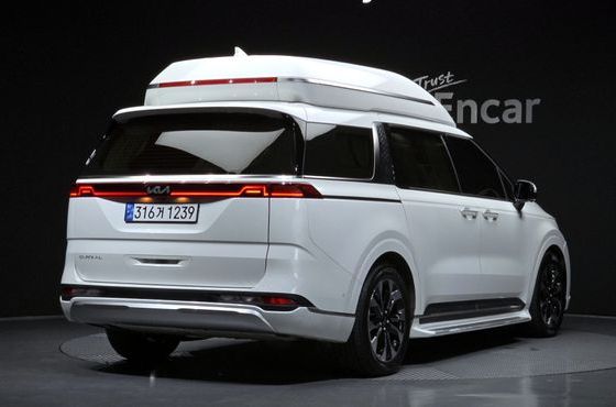 Kia Carnival Gasoline 9-Seater Hi-Limousine Signature — пробег 80 095 км — фото 2 из 5