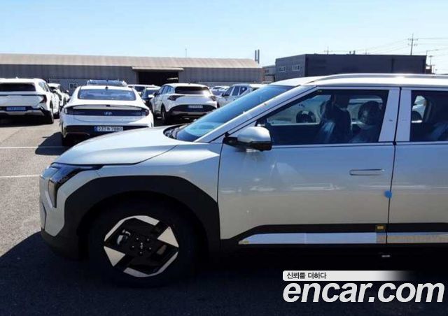 Kia EV3 Long Range 2WD Earth — пробег 1 км — фото 5 из 5