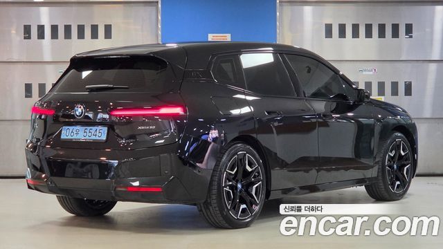 BMW iX из Кореи Encar