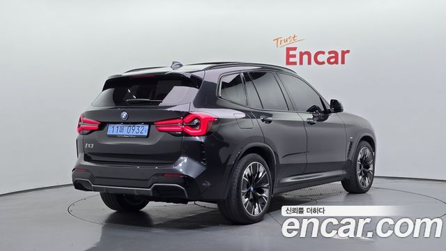 BMW iX3 M Sports — пробег 14 735 км — фото 2 из 5