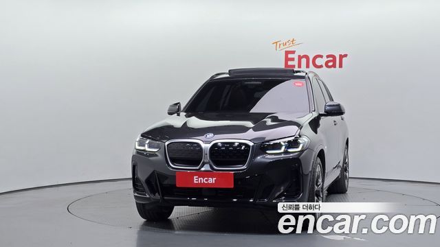 BMW iX3 M Sports — пробег 14 735 км — фото 3 из 5