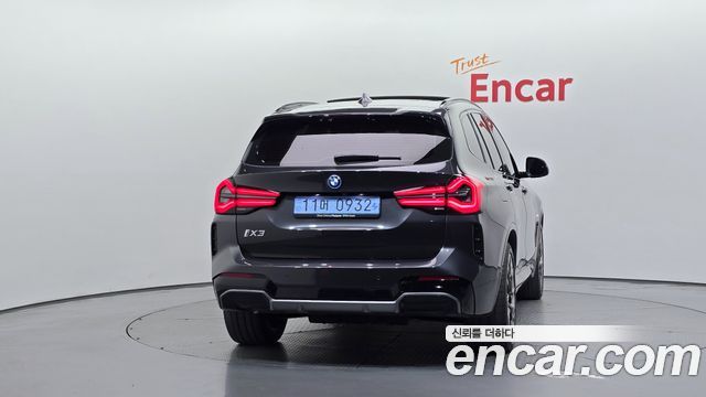 BMW iX3 M Sports — пробег 14 735 км — фото 4 из 5