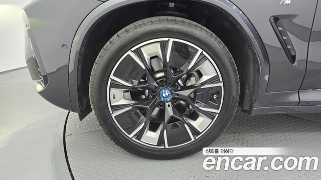 BMW iX3 M Sports — пробег 14 735 км — фото 5 из 5