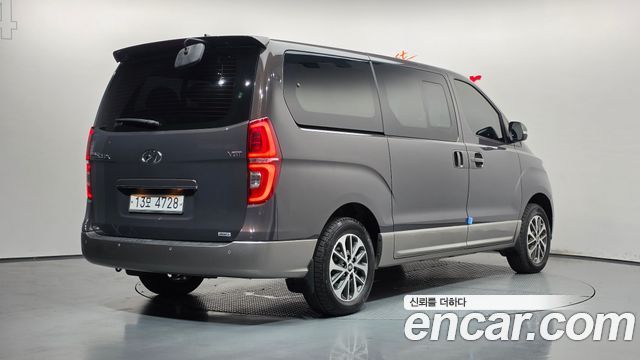 Hyundai Starex 4WD Urban 9-Seater Exclusive — пробег 60 506 км — фото 2 из 5