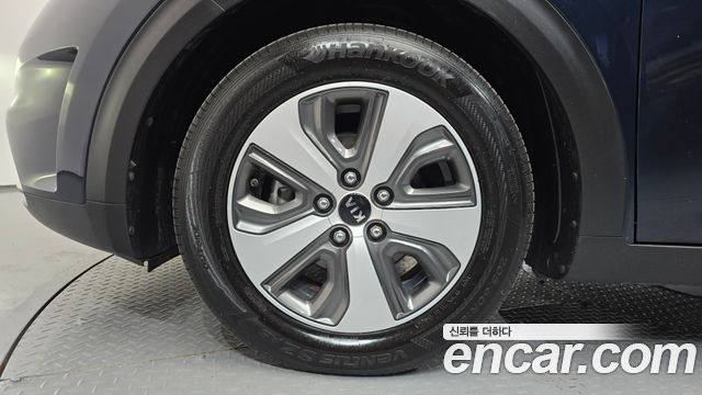 Kia Niro Noblesse — пробег 68 741 км — фото 5 из 5