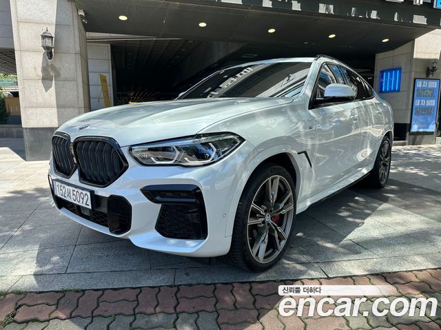 BMW X6 M50i — пробег 15 300 км — фото 1 из 5