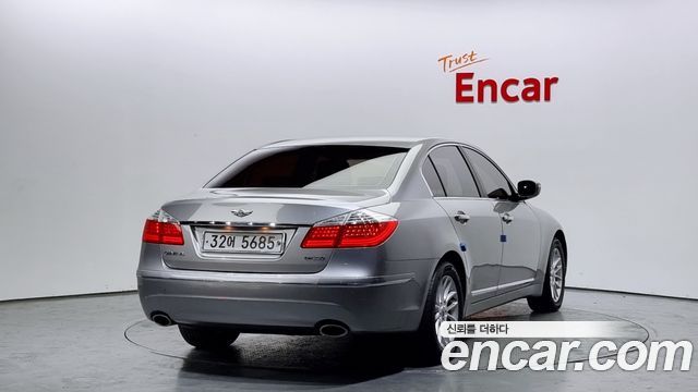 Hyundai Genesis из Кореи Encar