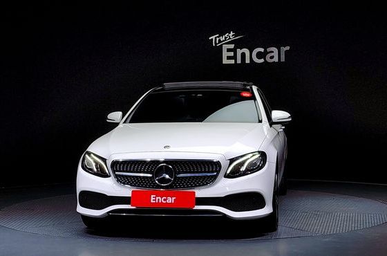Mercedes-Benz E-Class E300 Avantgarde — пробег 37 796 км — фото 3 из 5
