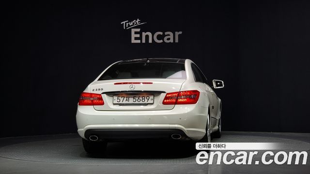 Mercedes-Benz E-Class из Кореи Encar